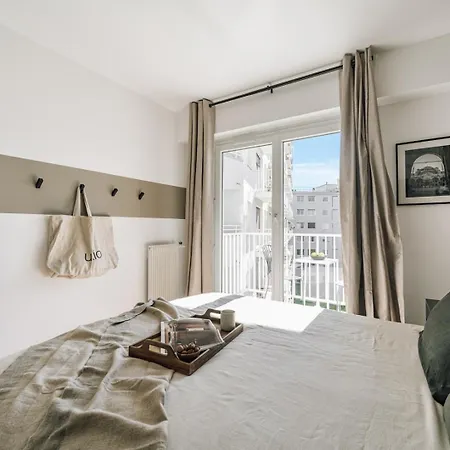 Anadolu - 1 Et Balcon à Tour Eiffel Paris